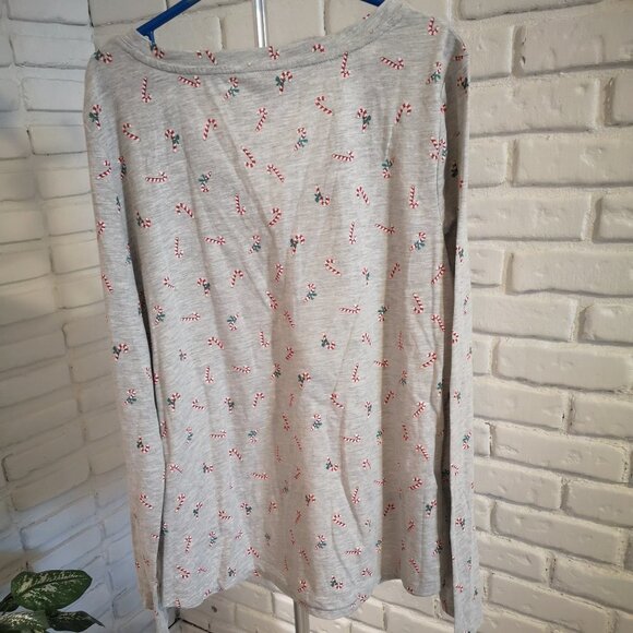 Reitmans Ladies V-neck 1/4 Button Closure Sleep Shirt - Picture 2 of 9